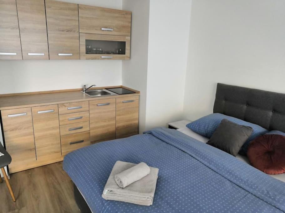 Апартаменти Apartman Praha Екстер'єр фото