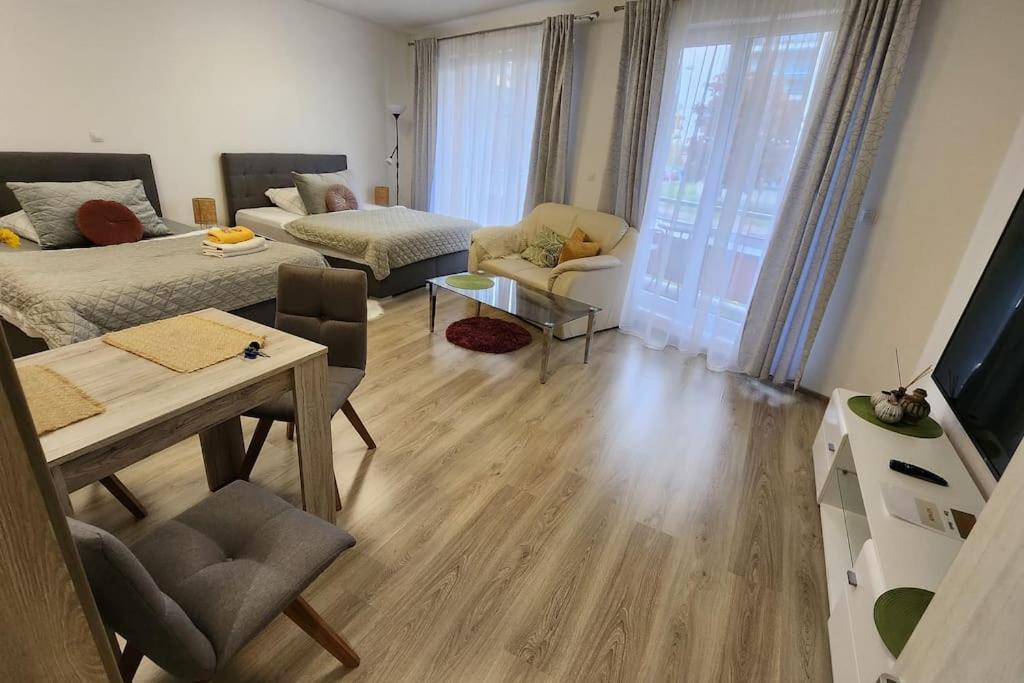 Апартаменти Apartman Praha Екстер'єр фото